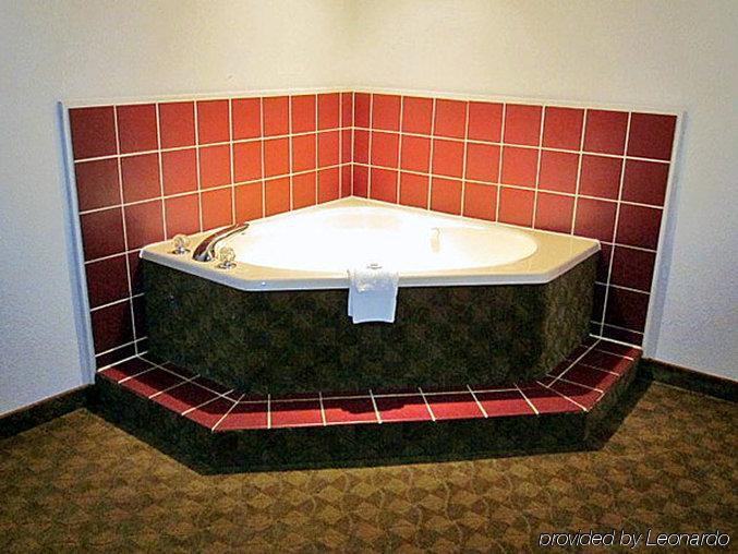Motel 6-Metropolis, Il 外观 照片