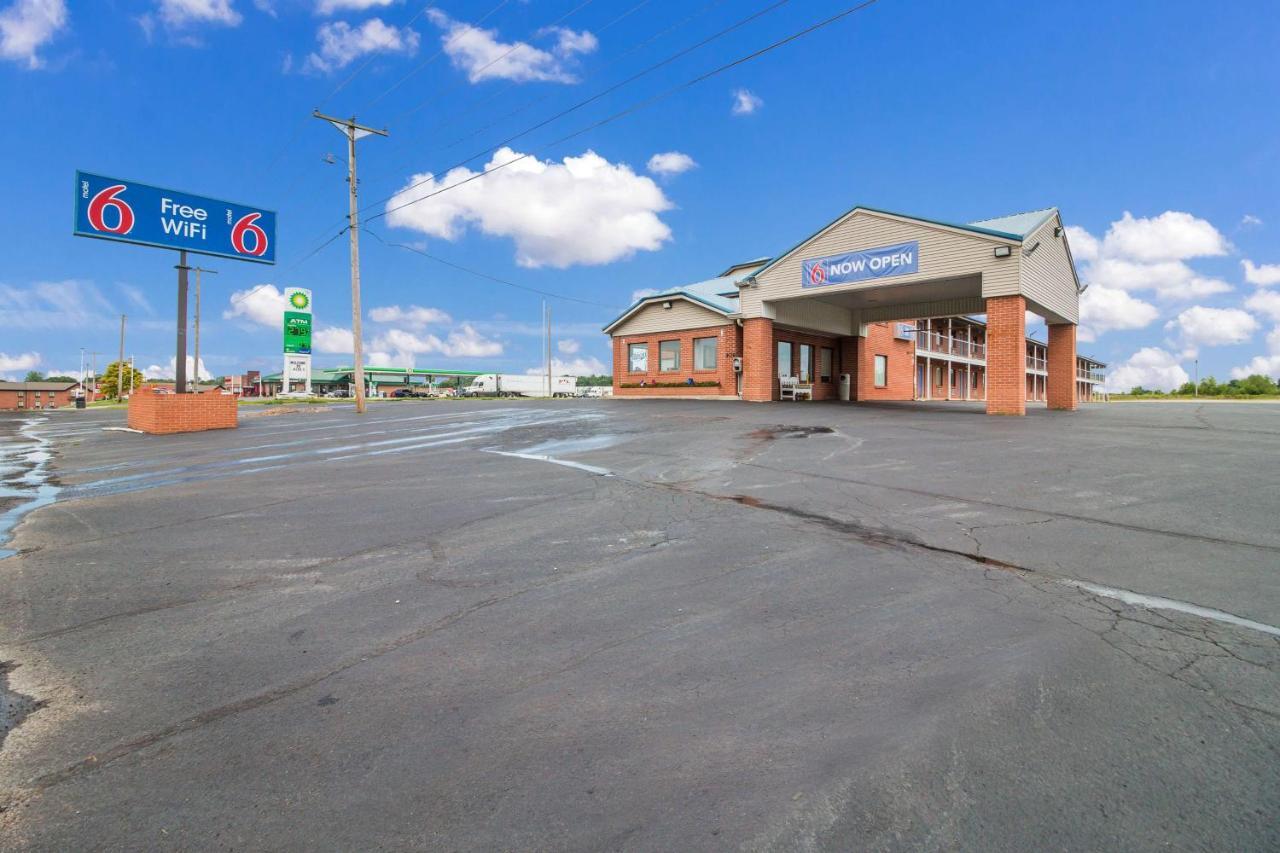Motel 6-Metropolis, Il 外观 照片